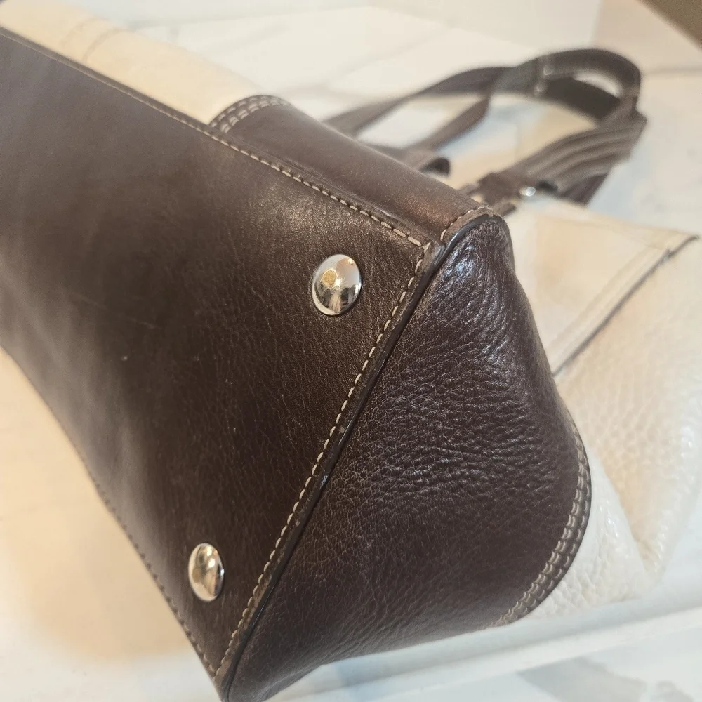 Coach Hamptom Pebbled Leather Turn Lock Sachel Tote Bag Brown Cream Medium 13960 - Picture 6 of 14